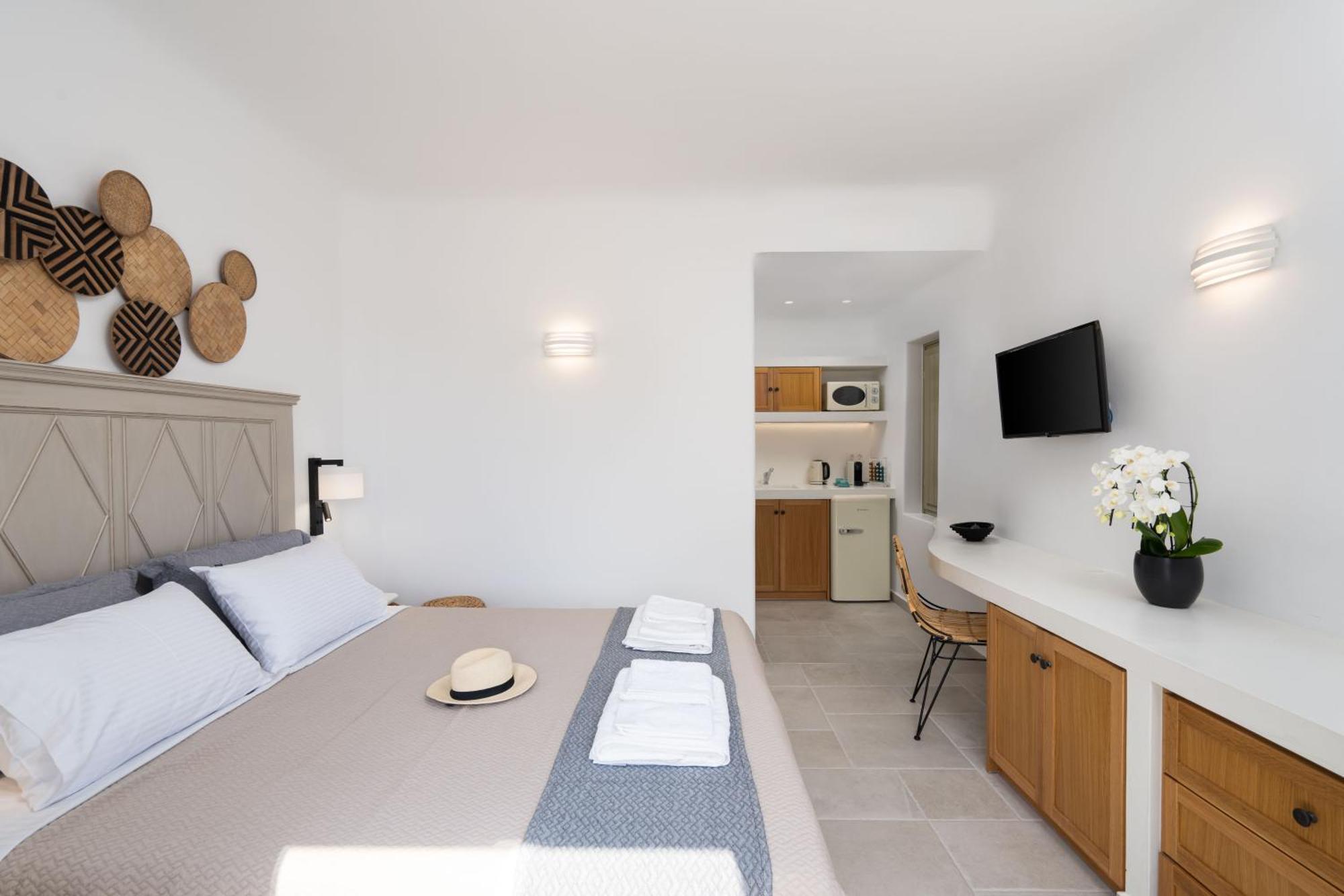 Santorini Hillside Suites & Villas Pýrgos Exteriör bild
